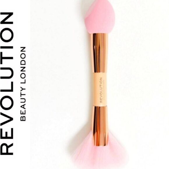 Revolution Beauty Conceal & Fix Setting Powder Duo Brush - Picture 1 of 11